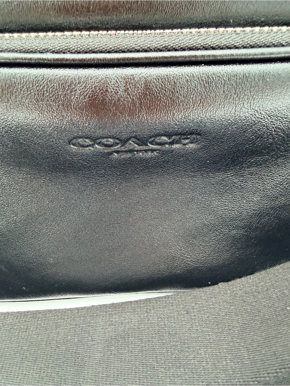 Coach Finley Black Leather Crossbody Bag Detachable Strap CEA71 - Picture 3 of 14